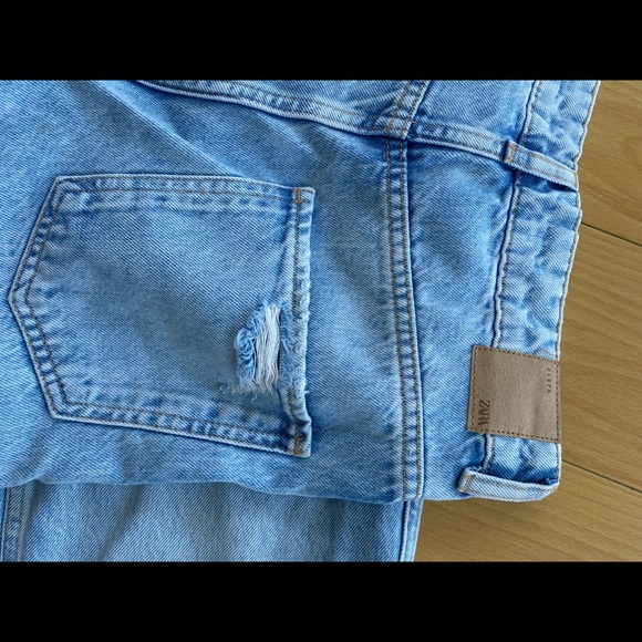 SOLD - Picture 3 of 4